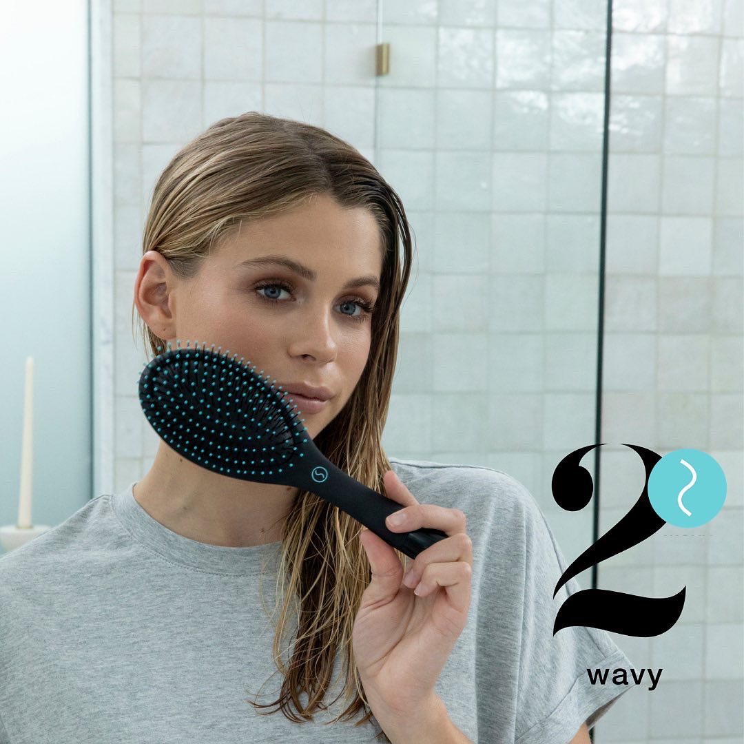 Cushion Wavy hair
